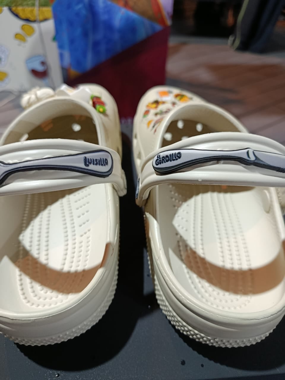 Crocs de Luisito Comunica 2025 'Luisillo: El Gordillo'.