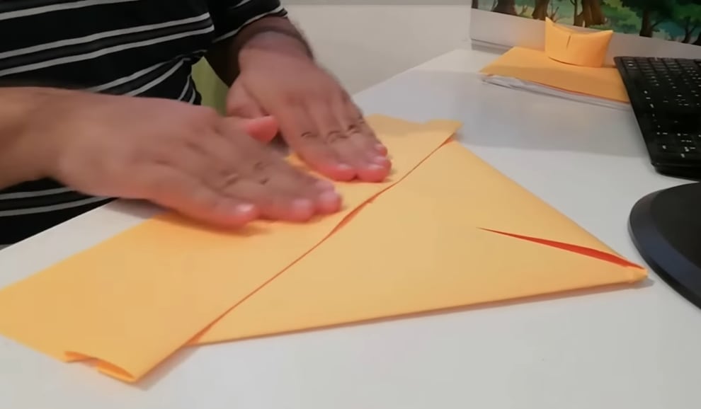 Doblez para hacer Gorro de Niño Héroe