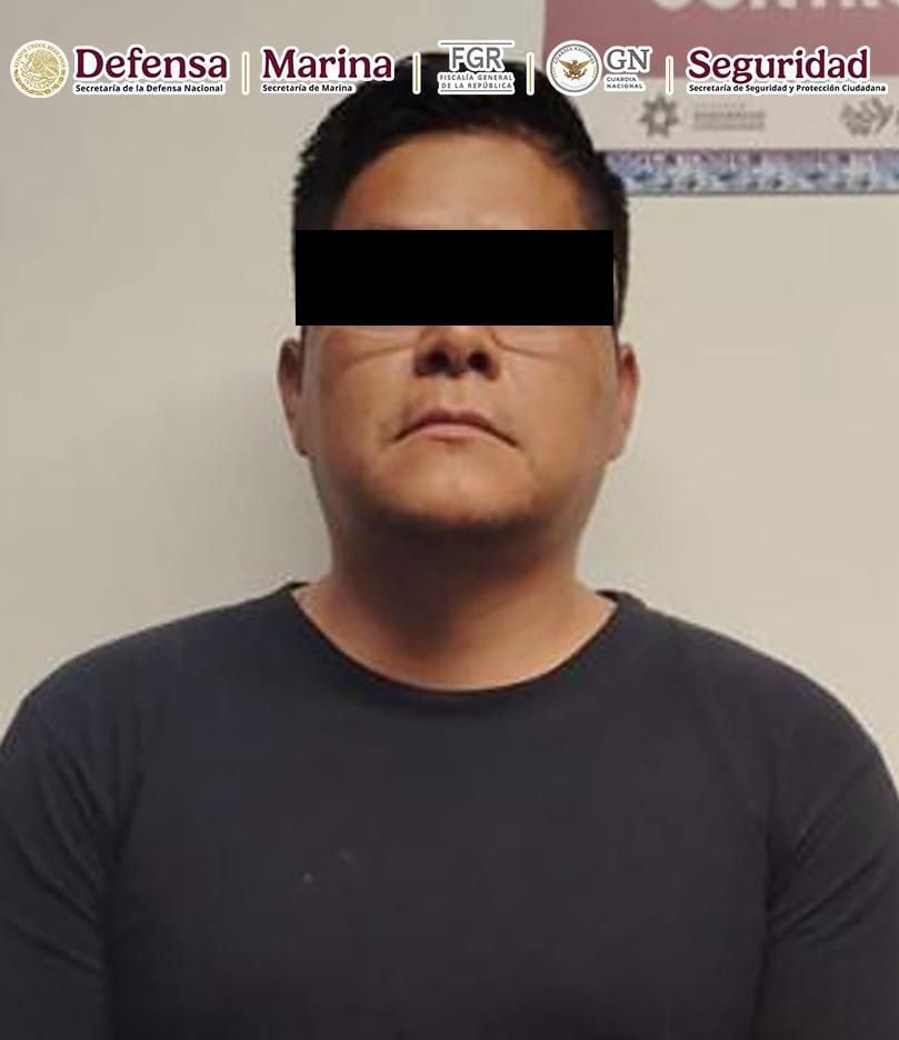 Detienen en Puebla a ex policías vinculados con crimen organizado