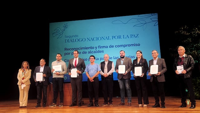 Andrés Mijes es reconocido por su modelo de reconstrucción del tejido social.