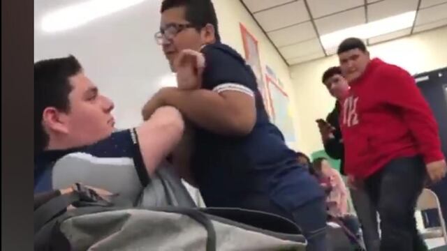 Un joven defendió a un chico con autismo