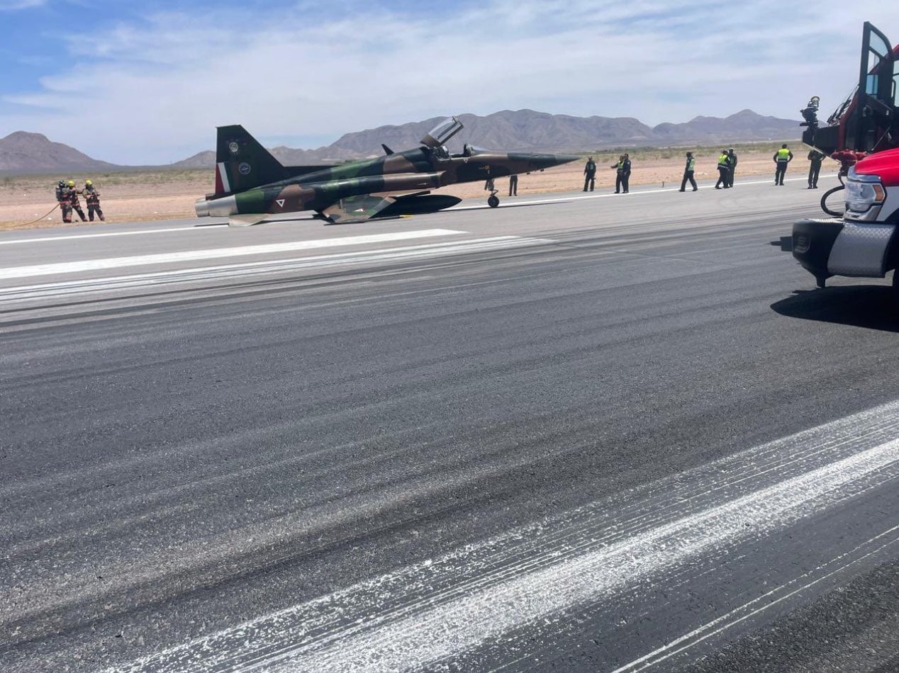 Avión Northrop F-5 de la Fuerza Aérea Mexicana sufre percance