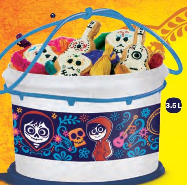 Coco en Tupperware, cubeta