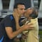 Utilero de Argentina le planta un beso en la boca a Lionel Scaloni tras agónico triunfo en Copa América