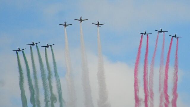Inicia desfile militar del 16 de septiembre