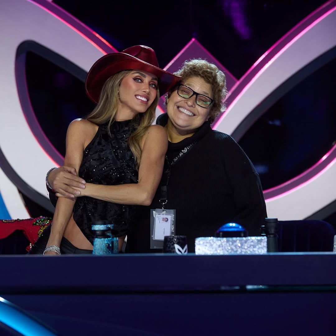 Anahí con Dana Vázquez.