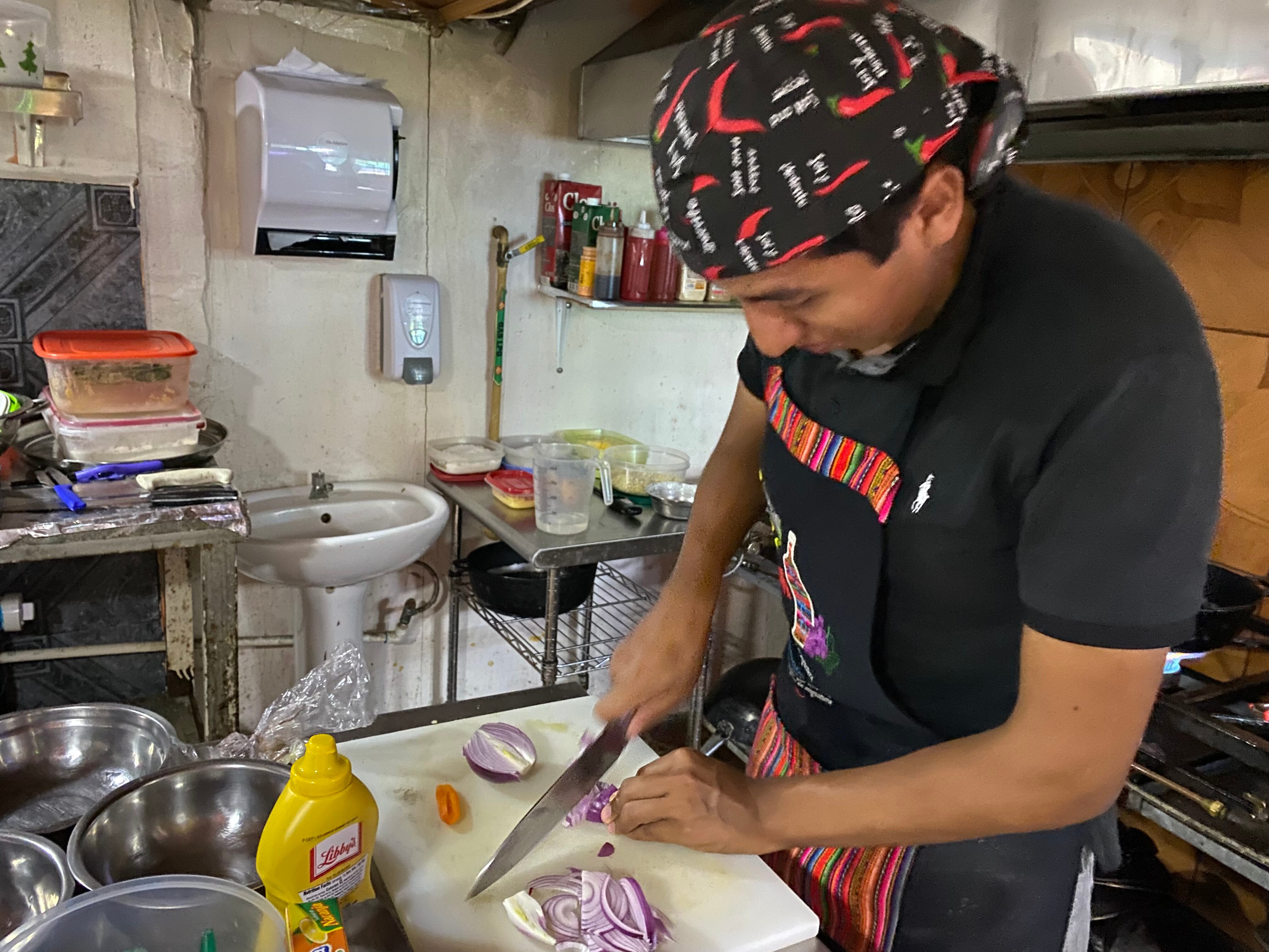 El chef Anthony, en el centro de Cusco.