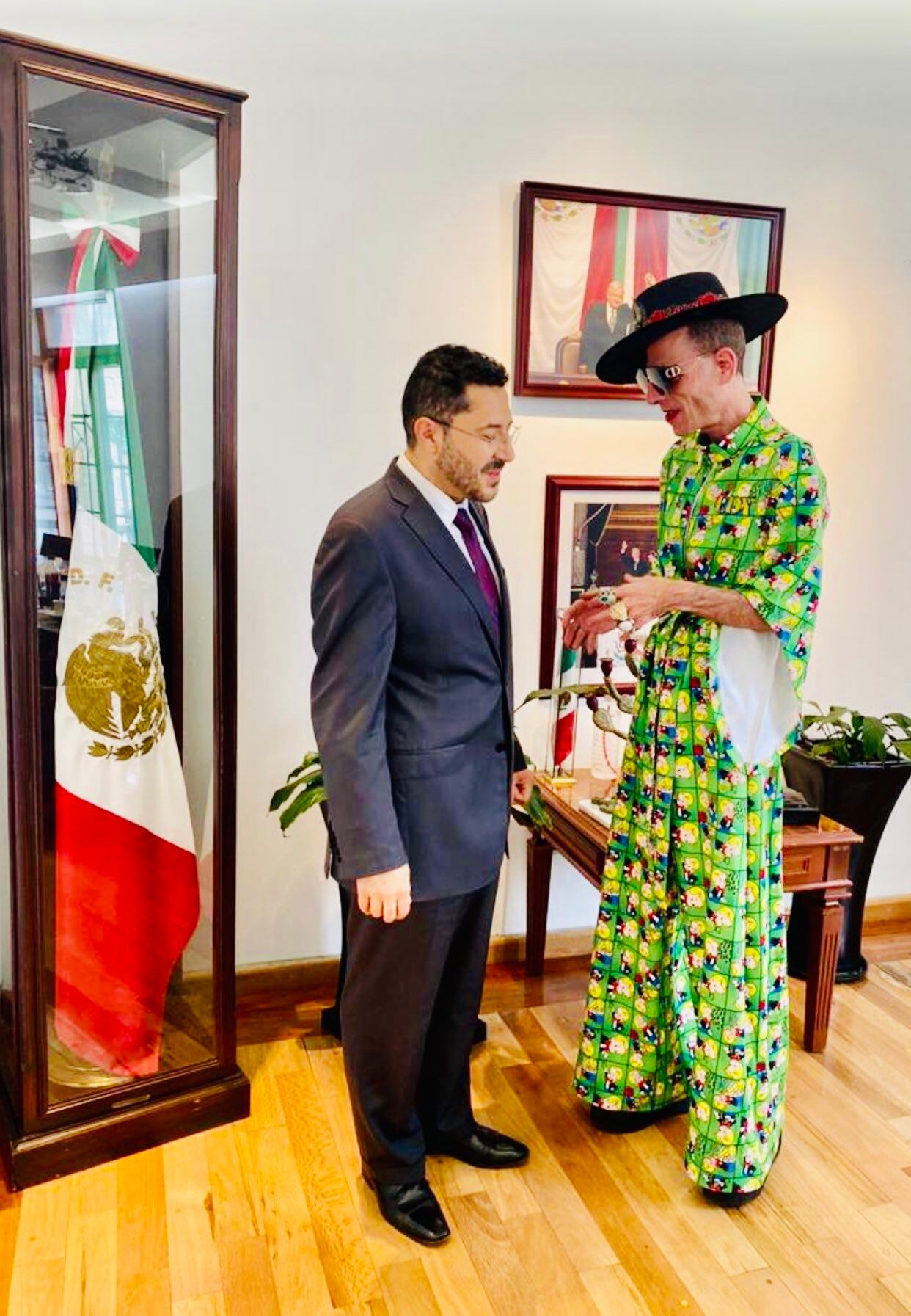 Edy Smol se reunió con Martí Batres