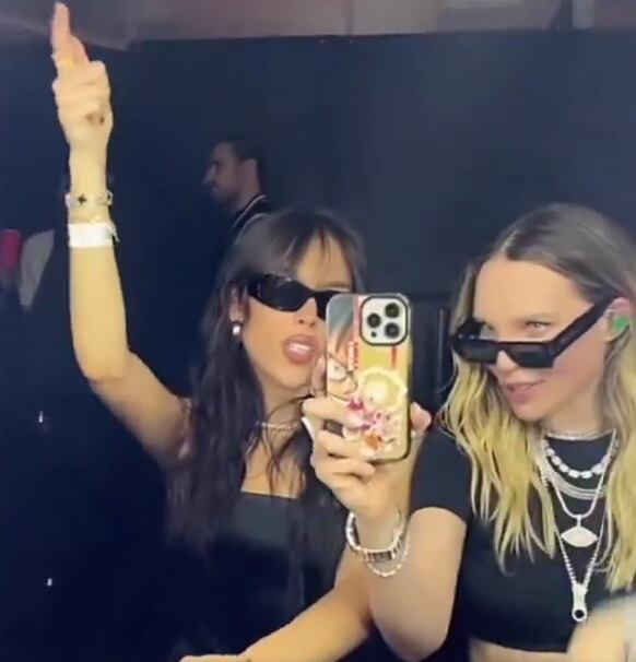 Reencuentro de Belinda y Danna Paola