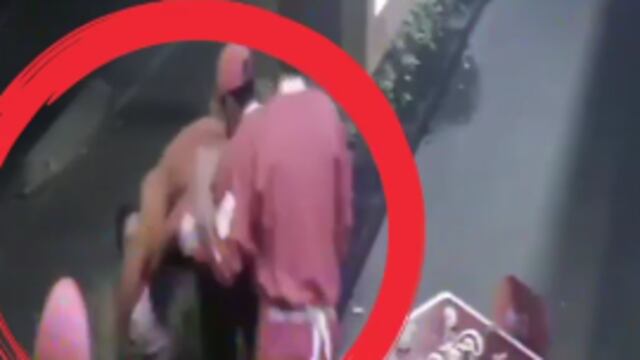 Christian Barrientos fue captado golpeando a una mujer (Foto: Captura de video)
