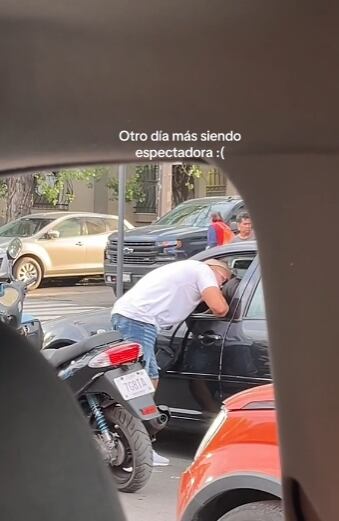 Dos extraños se besan en pleno semáforo y TikTok ya está imaginando la historia de amor