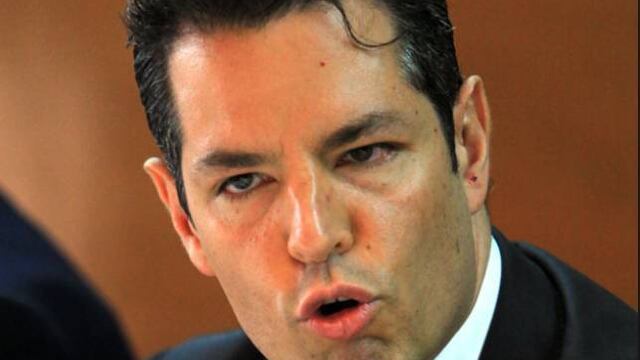 Alejandro Murat... desconfiando de su gabinete