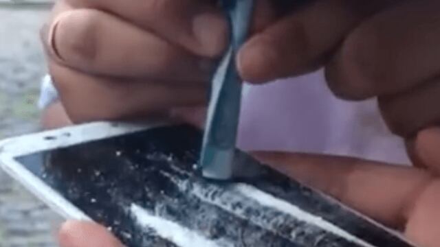 Una alumna de secundaria en Querétaro fue grabada inhalando lo que sería cocaína