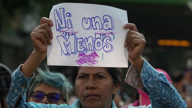 Mujeres protestan por feminicidios