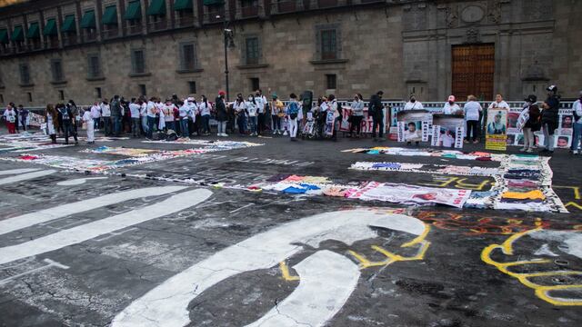 Manifestación frente a Palacio Nacional por desaparecidos