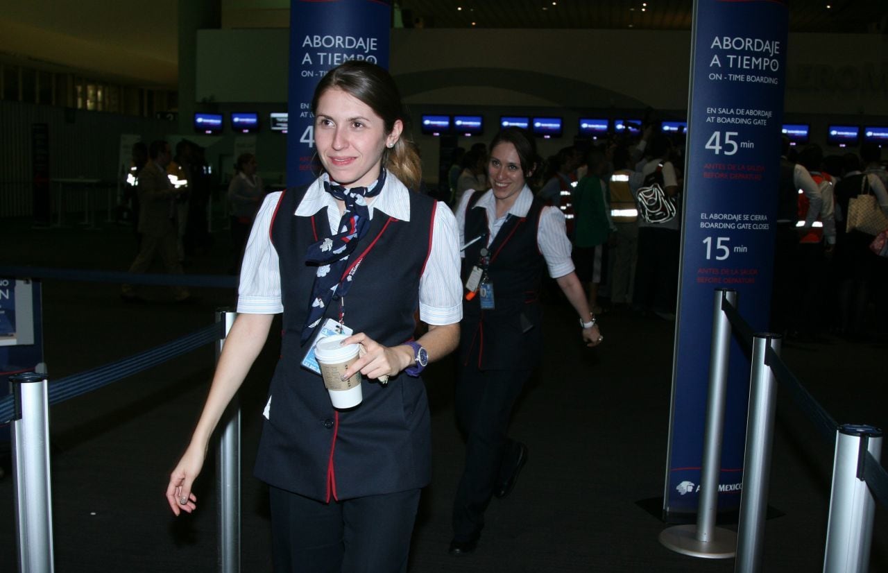 Sobrecargos de Aeroméxico.
