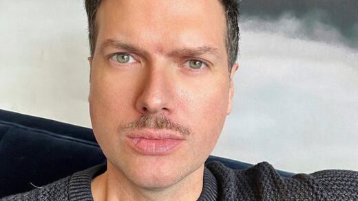 ¿Quién es Mauricio Martínez, el cantante que explotó contra Pati Chapoy por defender a Antonio Berumen?