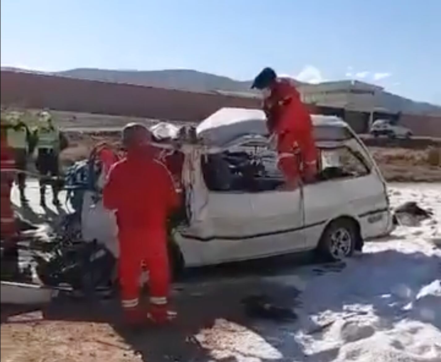 14 pasajeros murieron en el choque del camión de carga en Bolivia
