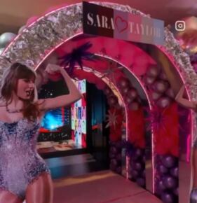 Niña arma tremenda fiesta del The Eras Tour de Taylor Swift