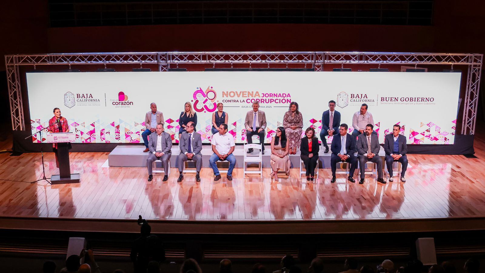 Baja California avanza en transparencia y corrupción del servicio público gracias a Marina del Pilar Ávila