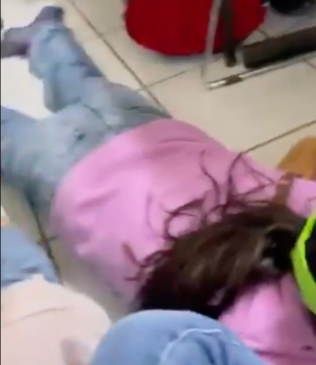 Estudiantes de primaria se resguardan de balaceras en Culiacán