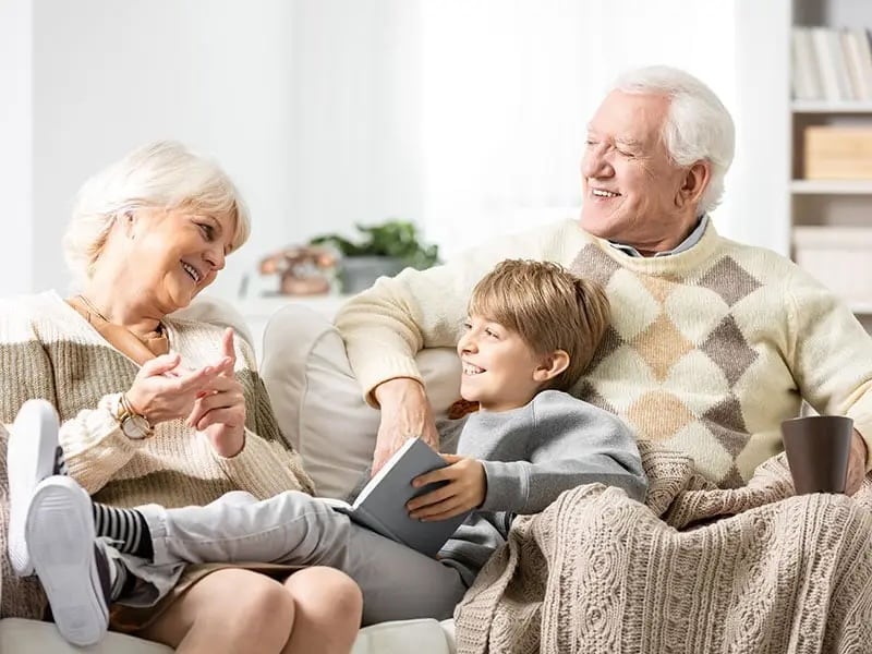 ¡Feliz Día del Nieto! 10 frases de abuelos famosos para dedicar hoy 11 de mayo