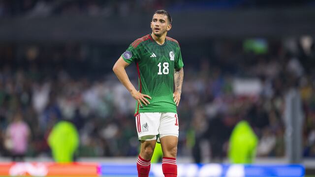 Luis Chávez en un partido con la Selección Mexicana.