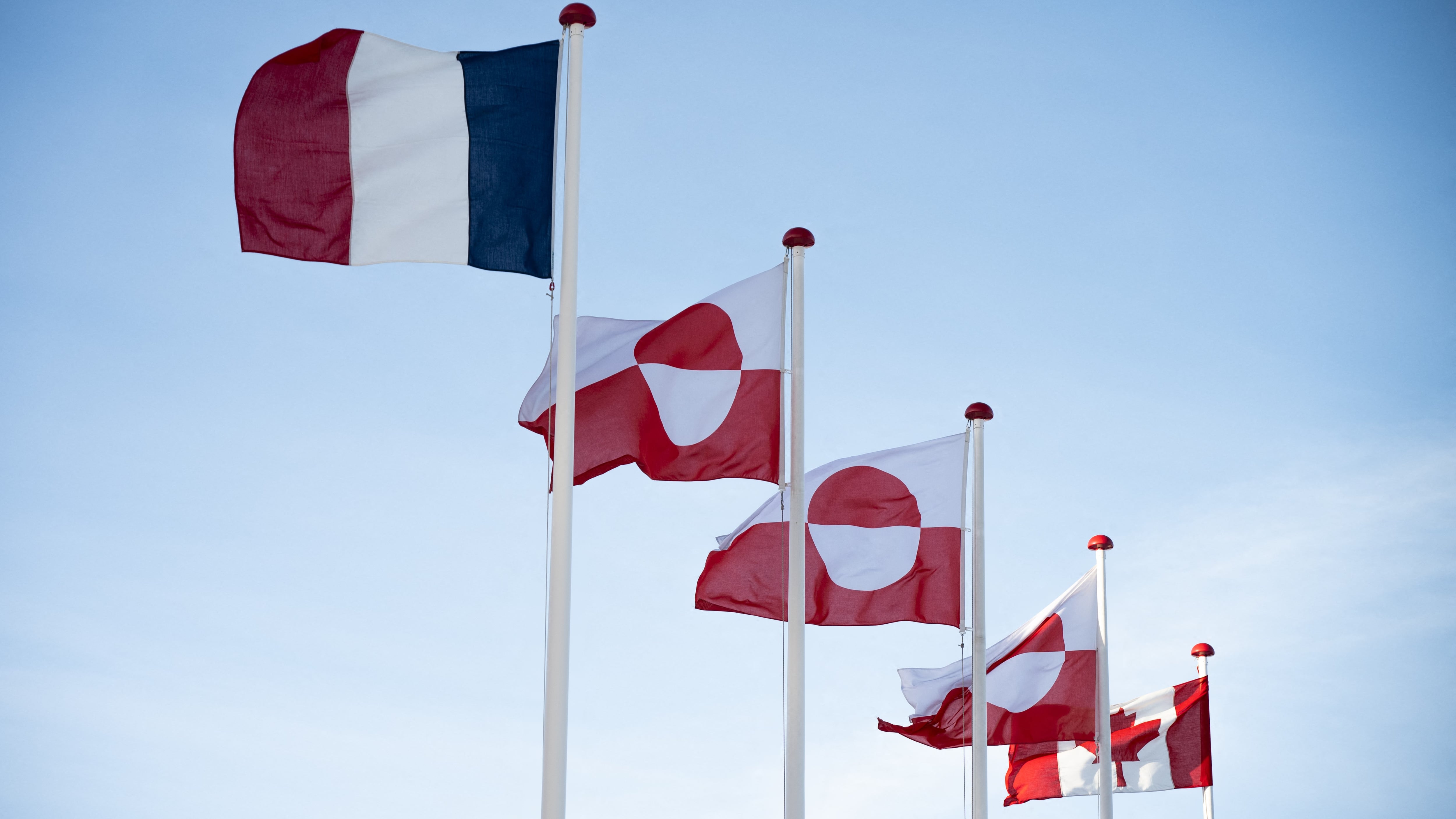 Francia y Canadá refuerzan presencia diplomática en Groenlandia