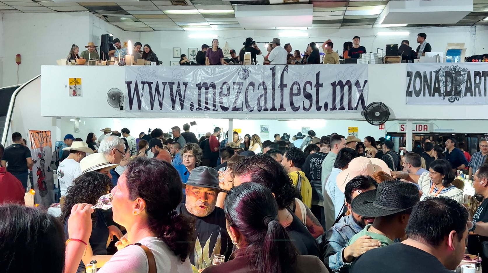 Mezcalfest.mxMezcalfest.mx en Club de los Leones, Roma Sur