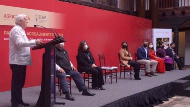 Víctor Villalobos Arámbula