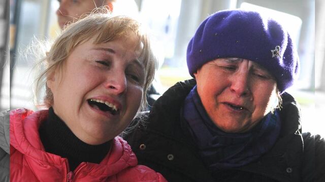 Al momento se habla de decenas de muertos, entre ellos 17 niños.