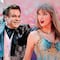 ¿Swifties? En concierto de Juan Gabriel en Cinemex regalaron hasta pulseras a lo Taylor Swift