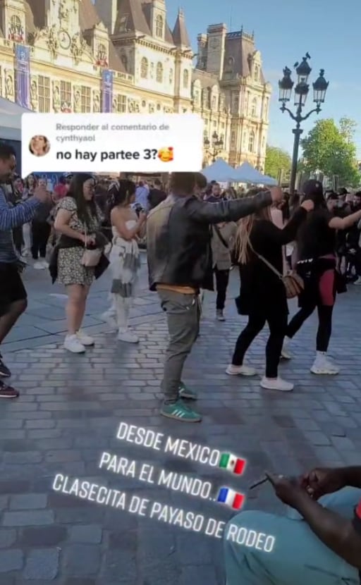 Mexicanos bailando "Payaso de rodeo" en París