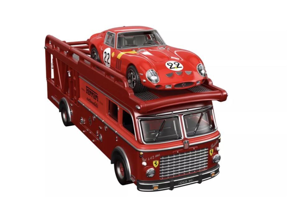Hot Wheels Premium Ferrari 250 GTO & Fiat 642 RN2 Bartoletti Transporter