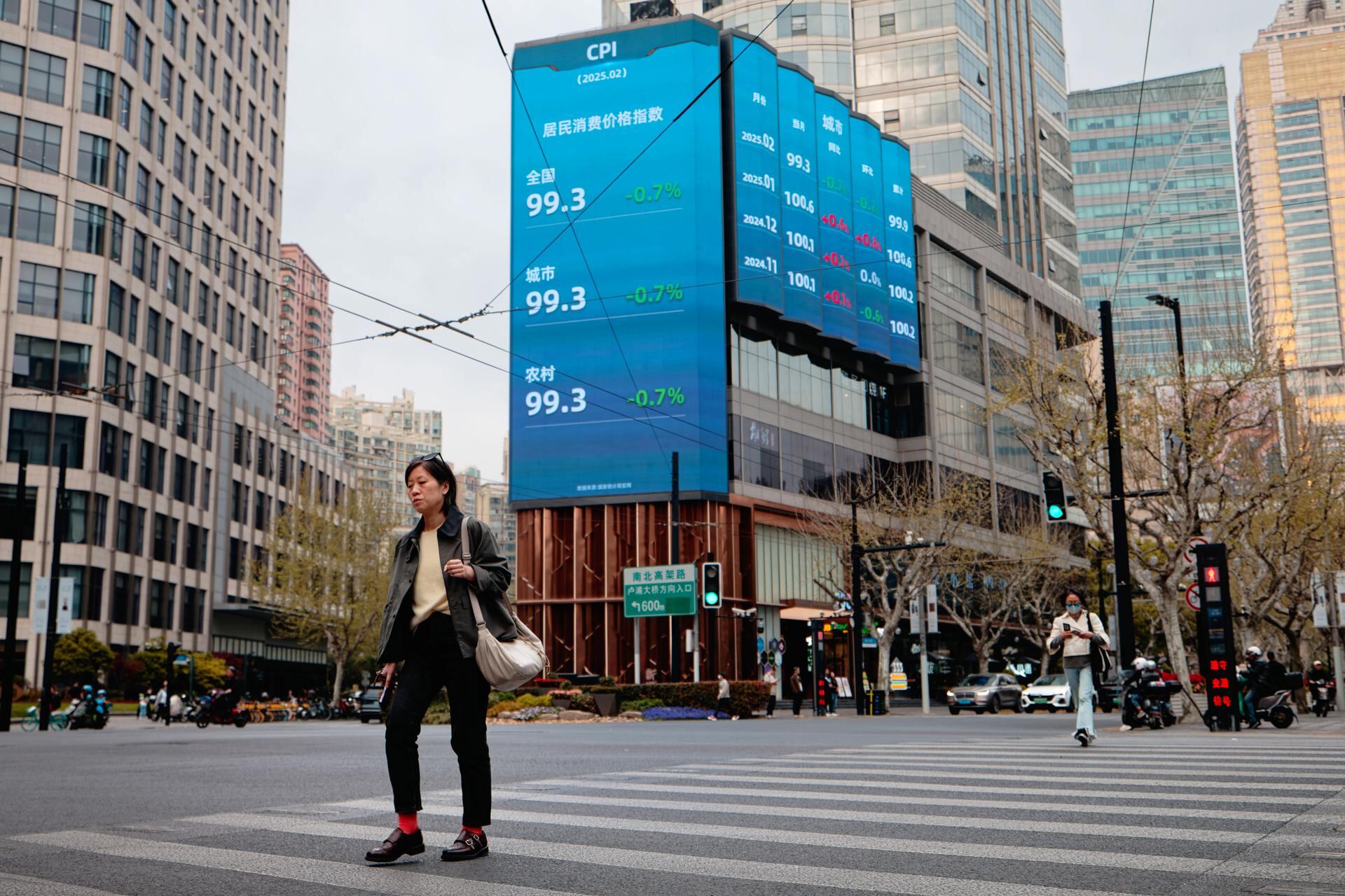Caen bolsas de Asia y Europa hoy 7 de abril