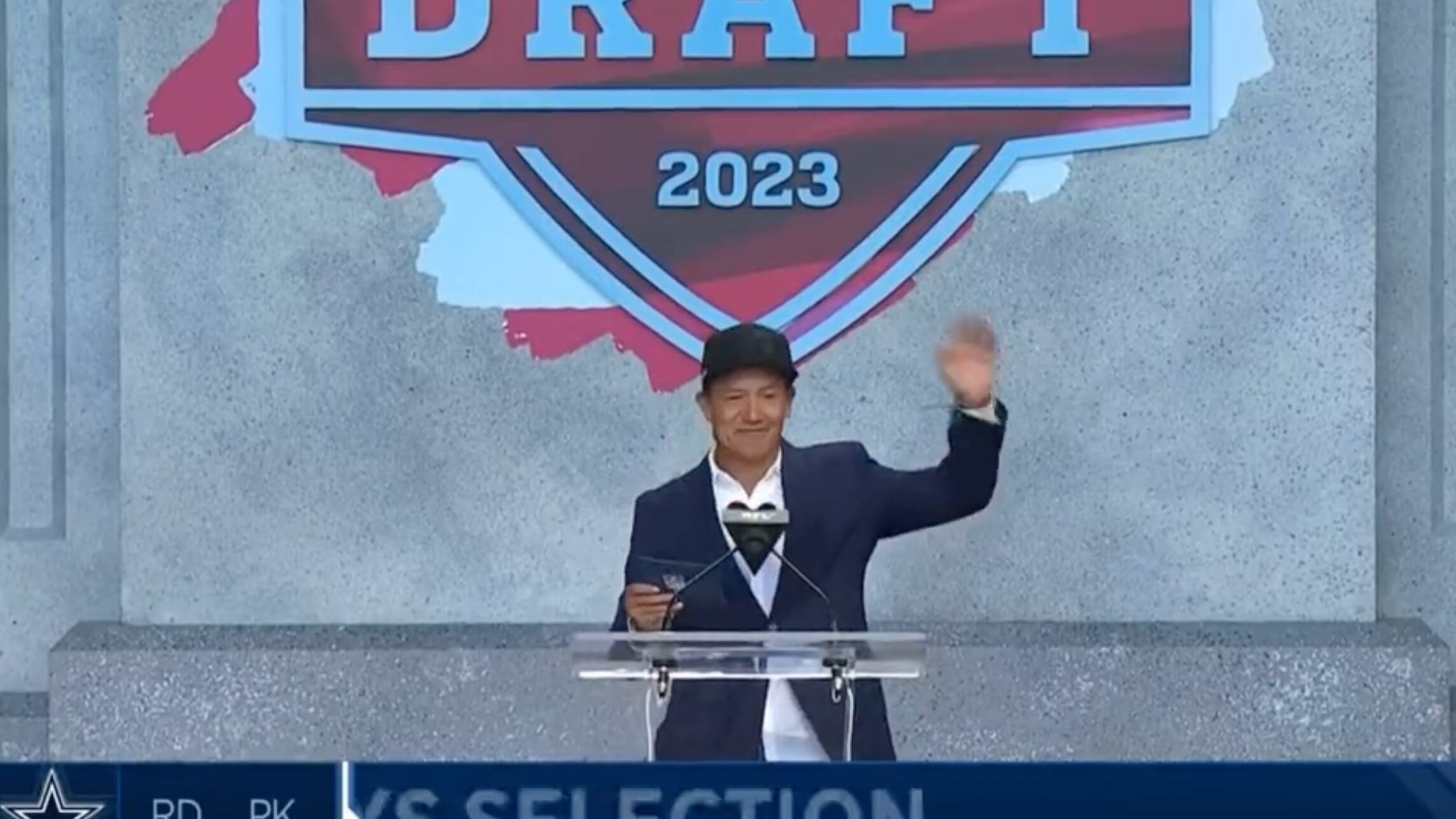 Luis ‘Matador’ Hernández anuncia pick de Dallas Cowboys en el Draft NFL 2023; grita “Viva México cabrones”