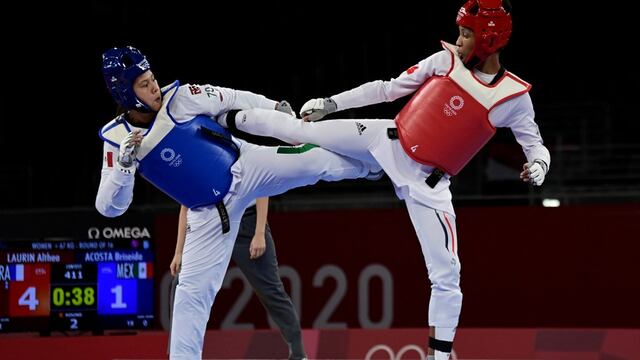 Briseida Acosta en combate