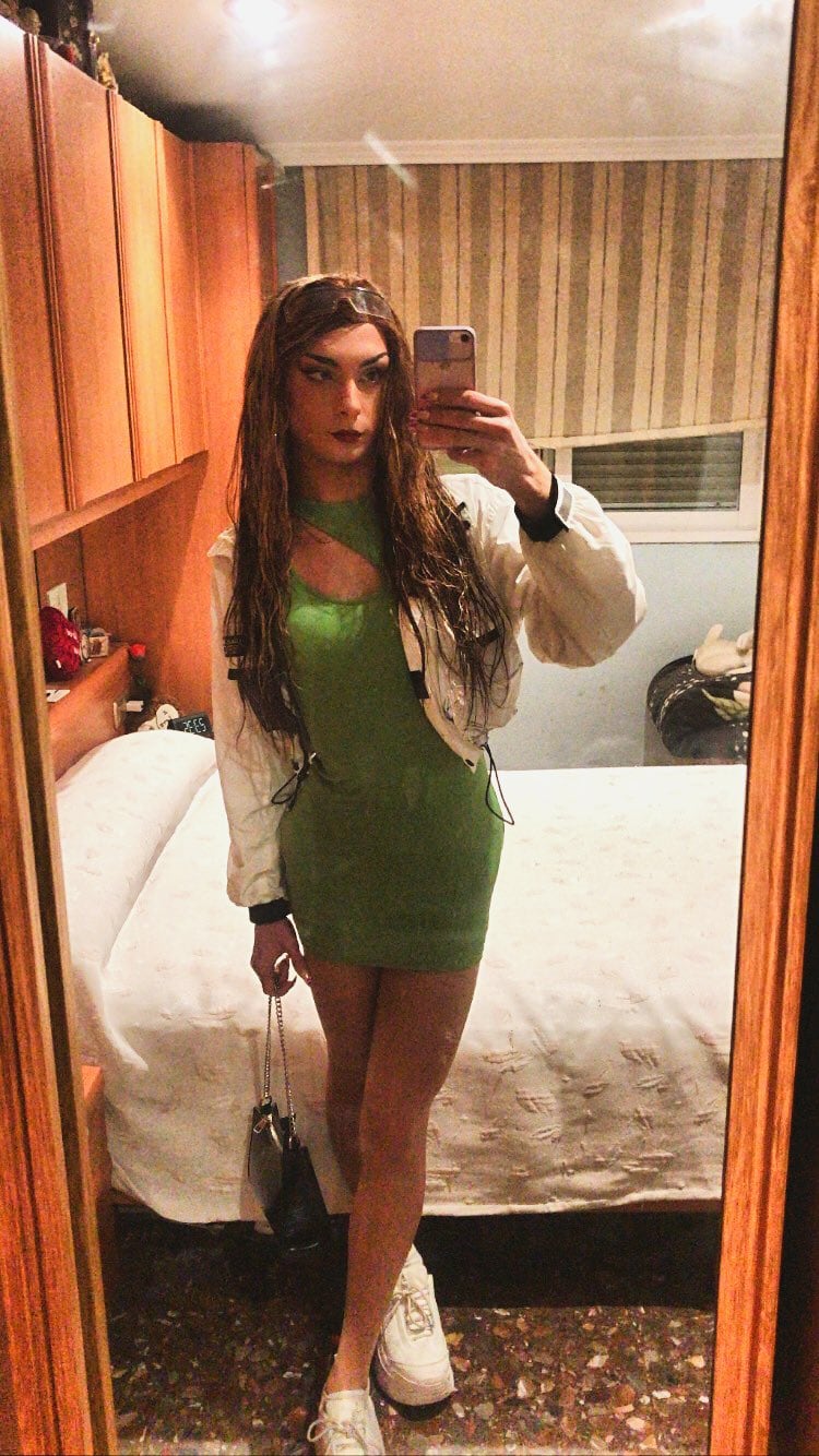 Mujer trans denuncia que no la dejaron entrar a vestidor femenino de un gimnasio