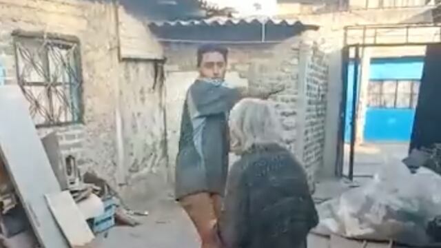 Feminicidio: Joven golpea a su abuela con un tubo.