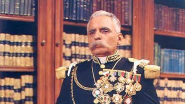 Manuel Ojeda como Porfirio Díaz en El Vuelo del Águila