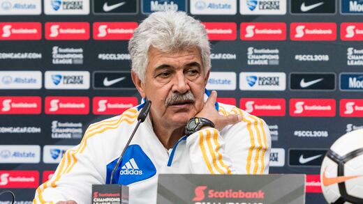 Tuca Ferretti tiene audios que “hundirían en el bote” a directivos del Club Tigres