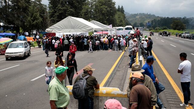 Bloqueo en la autopista México-Puebla