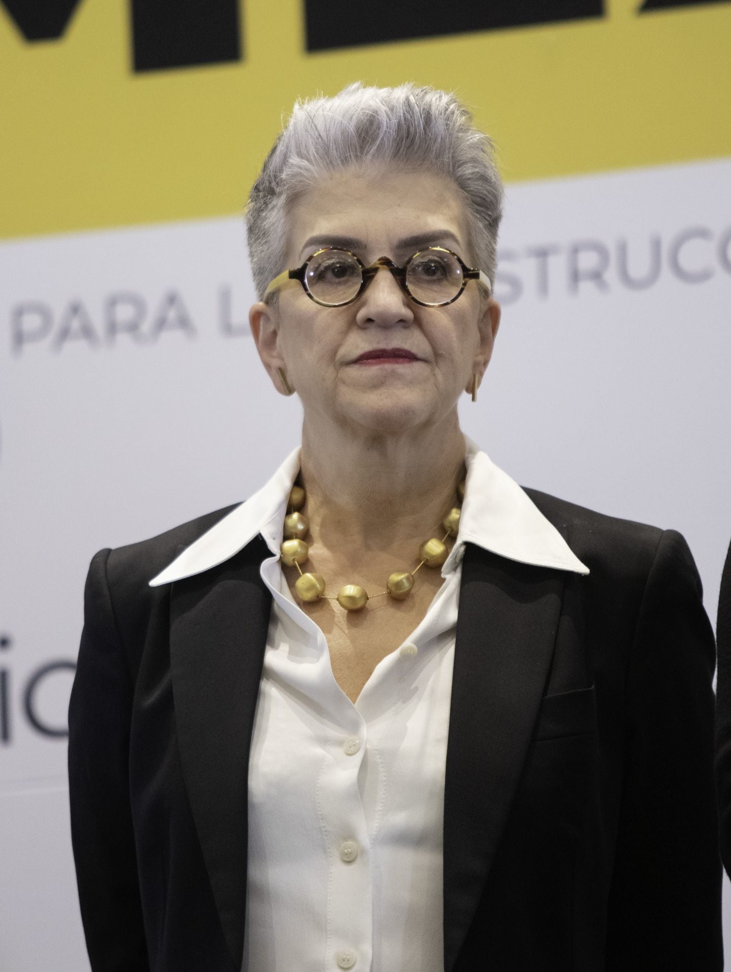 Alejandra Latapí, integrante del comité del Frente Amplio por México lloró de la emoción