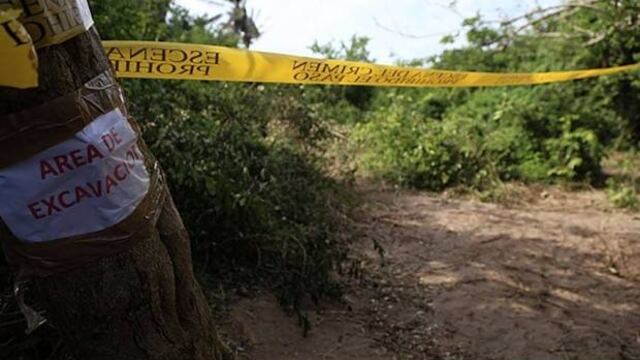 8 fosas fueron halladas en la localidad del Arbolillo.