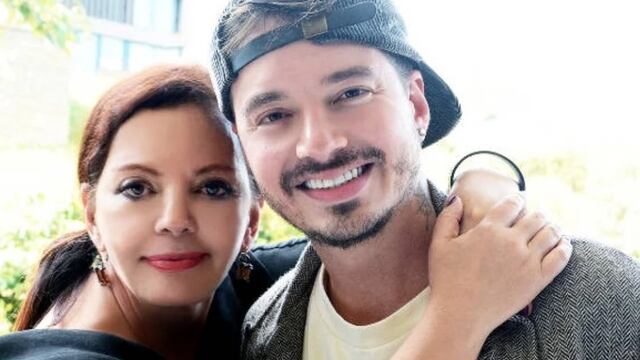 J Balvin y Alba Meryl Vázquez, su madre