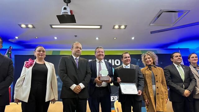 Sinaloa gana premio IA en Gobierno 2024 del IFT