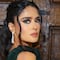 Salma Hayek celebra ser la mexicana presentadora en los Globos de Oro 2025