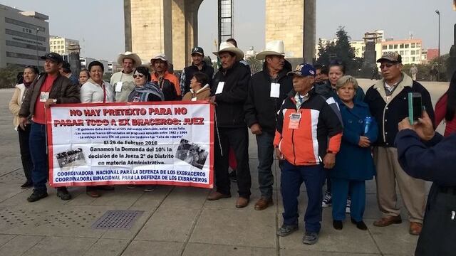 El grupo de exbraceros se manifestó en la SCJN y en Segob, en la Ciudad de México.