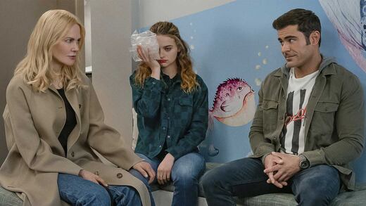 Un asunto familiar es la nueva película de Netflix que recuerda a La idea de ti con Anne Hathaway