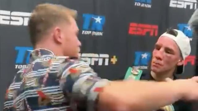 Canelo regañó a Óscar Valdez